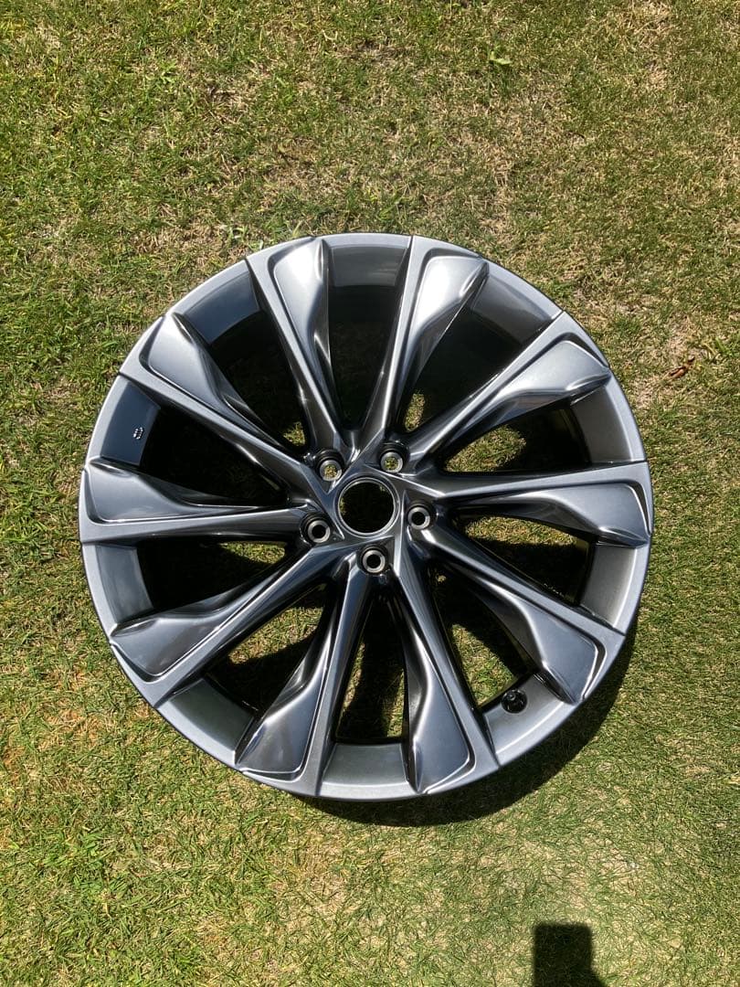 クラウンクロスオーバー　 【新車外し】　純正アルミホイール1本