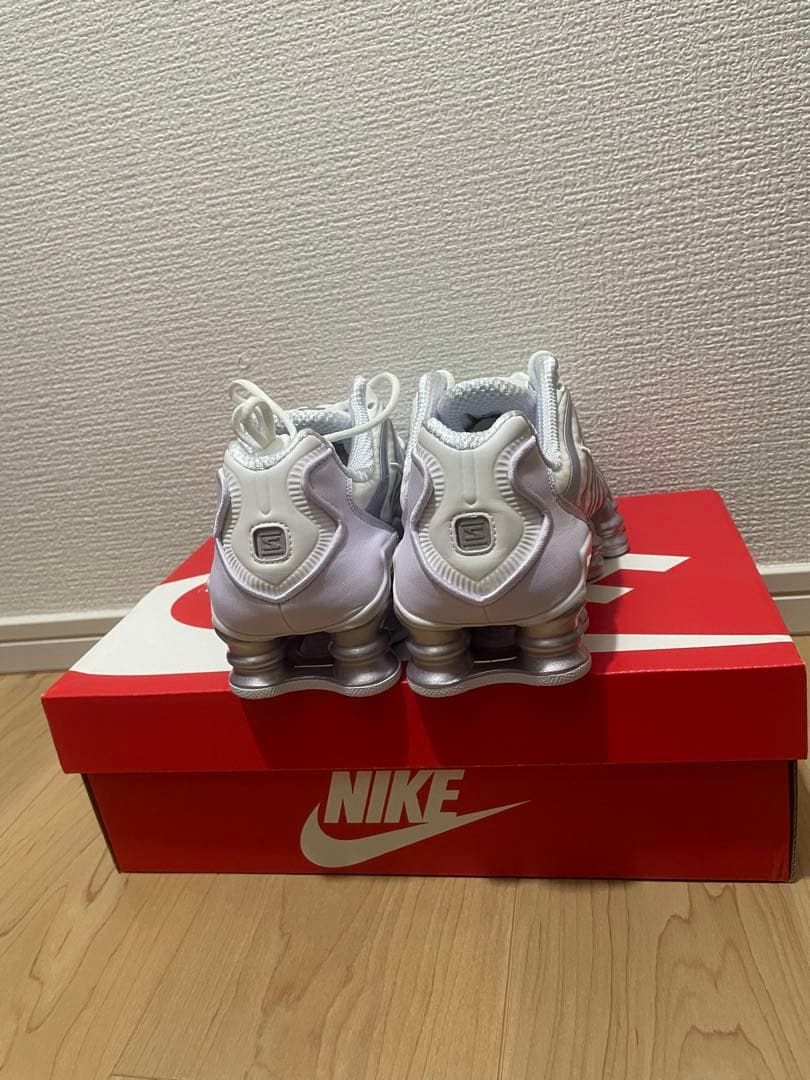 【レアカラー】期間限定価格 shox tl ホワイト