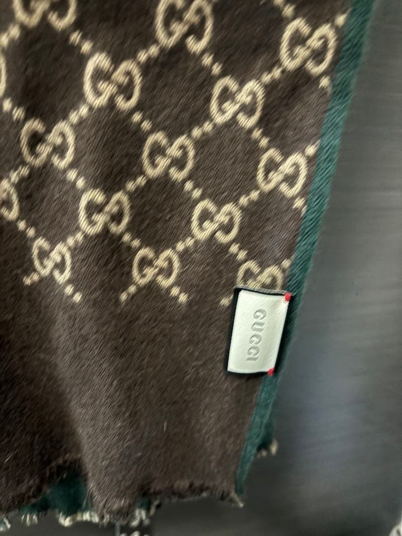 試着のみ美品　GUCCI 　マフラー　ダーク　グリーン ブラウン