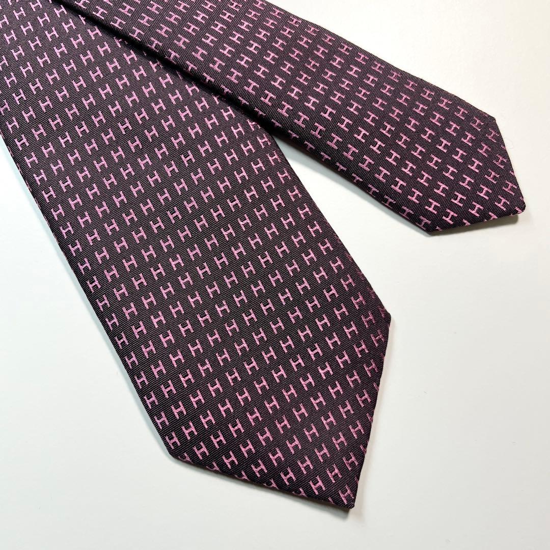 希少色✨美品✨HERMES エルメス　ネクタイ　ファソネH 総柄　高級シルク