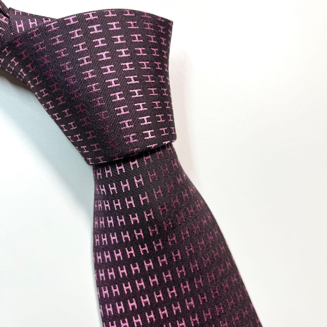 希少色✨美品✨HERMES エルメス　ネクタイ　ファソネH 総柄　高級シルク
