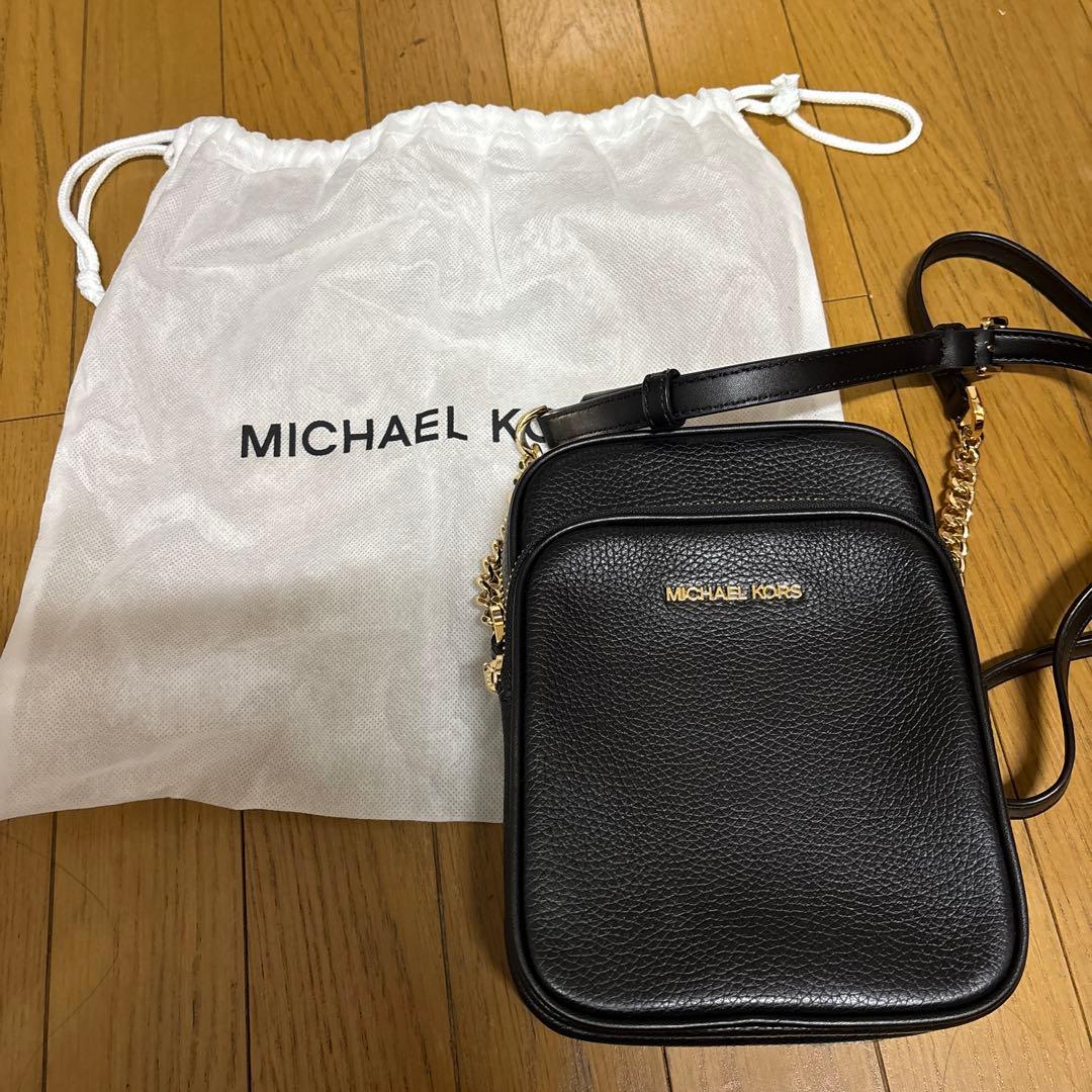 MICHAEL KORS ブラックレザー ショルダーバッグ