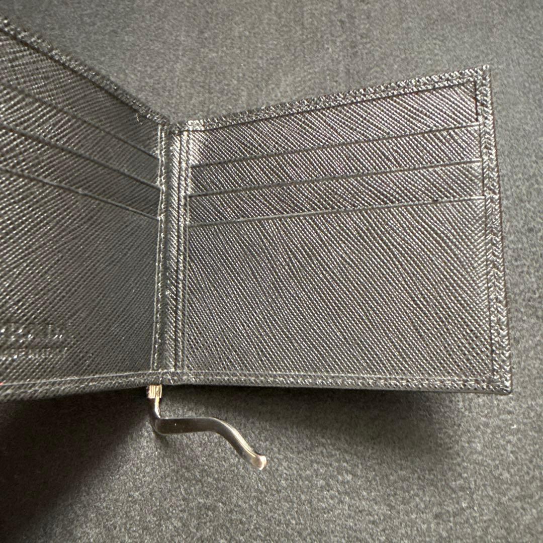 PRADA(プラダ) サフィアーノ マネークリップ 二つ折り財布 ブラック