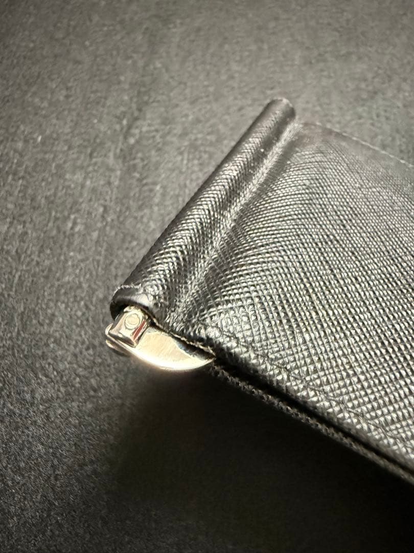 PRADA(プラダ) サフィアーノ マネークリップ 二つ折り財布 ブラック