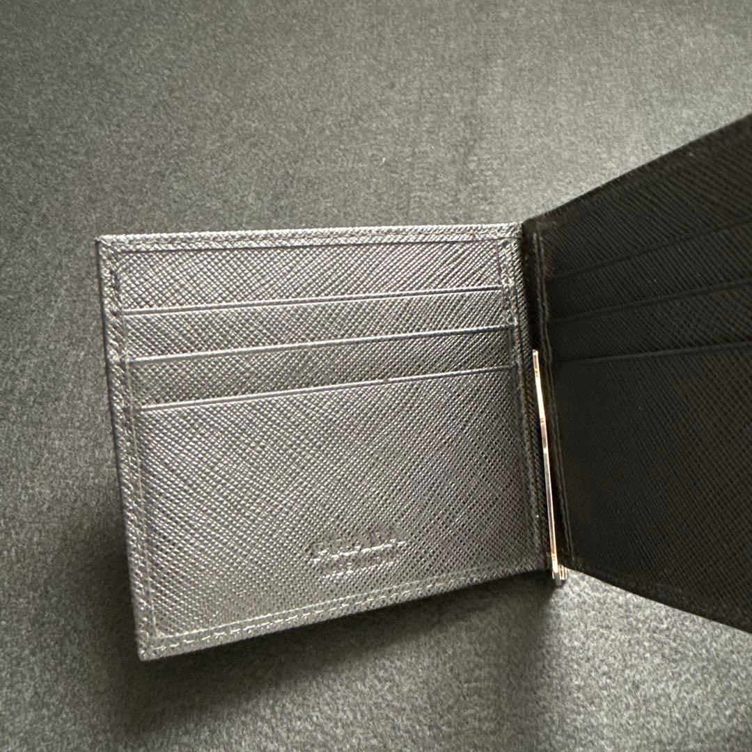 PRADA(プラダ) サフィアーノ マネークリップ 二つ折り財布 ブラック