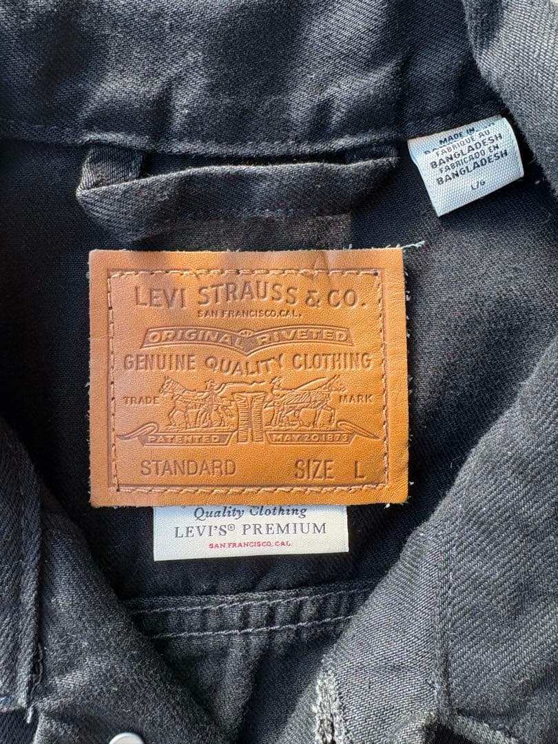 （完売品）Levi's リーバイス デニムトラッカージャケット　ブラック　L