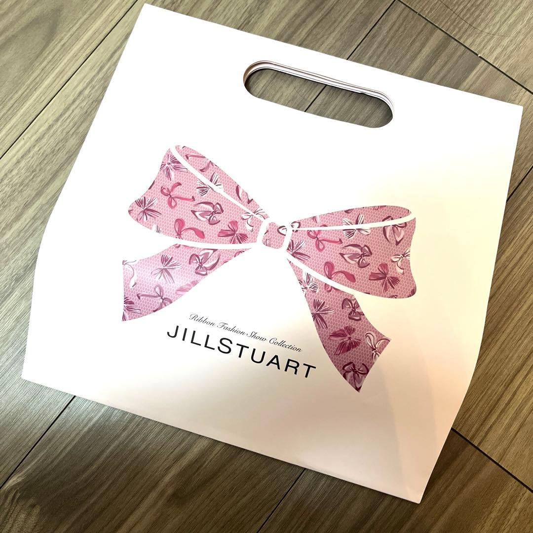 ジルスチュアート クリスマスコフレ2025