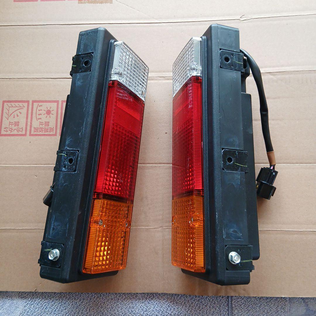 テールライト 赤 オレンジ 12V 左右セット　キャンター　テール