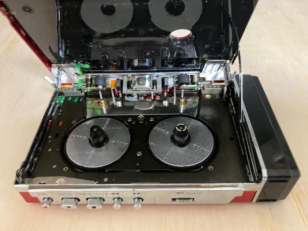 SONY(ソニー)WM-F202 ウォークマン FM/AMラジオカセットコーダー