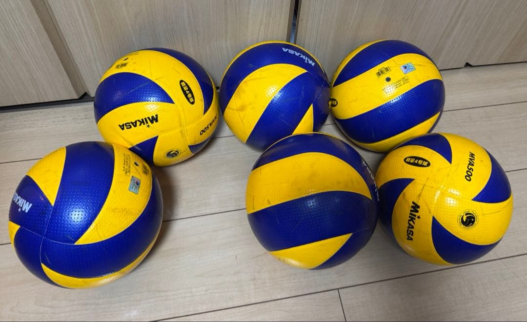 バレーボール　軽量四号球　６個