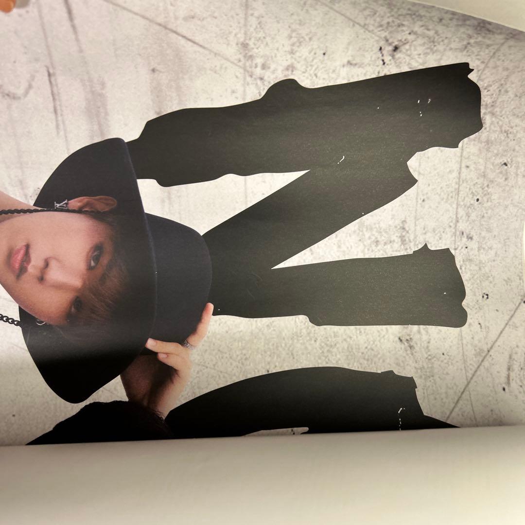 STRAY KIDS NOEASY ポスター&フォトカード付き