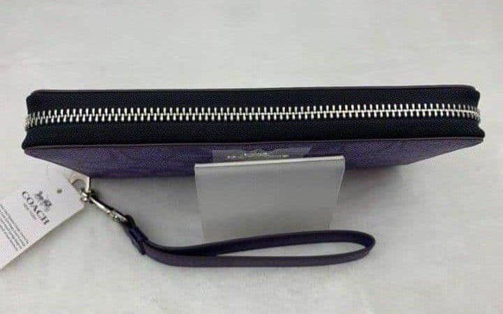 新品未使用コーチ長財布パープルシグネチャーレディースメンズ送料無料即日発送