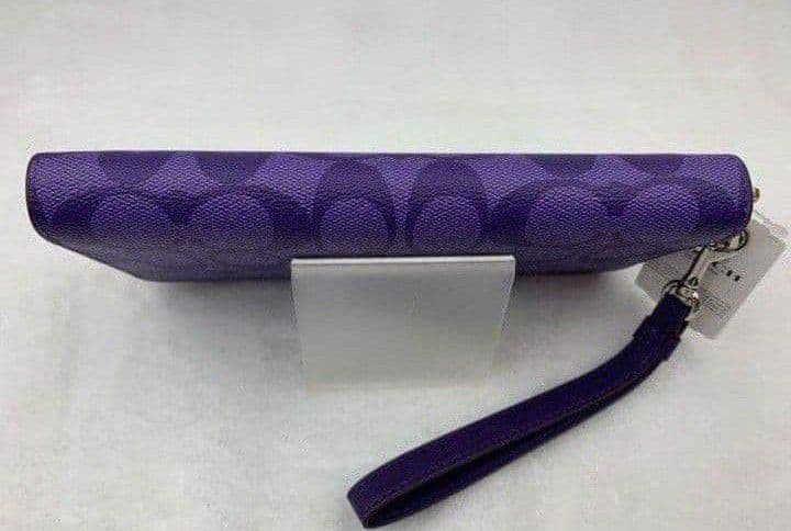 新品未使用コーチ長財布パープルシグネチャーレディースメンズ送料無料即日発送