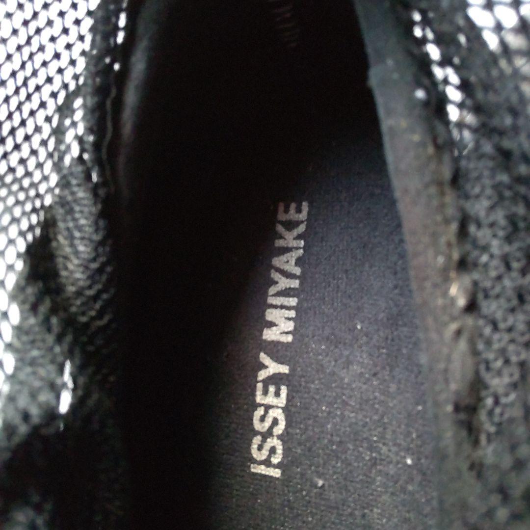イッセイミヤケのシューズ