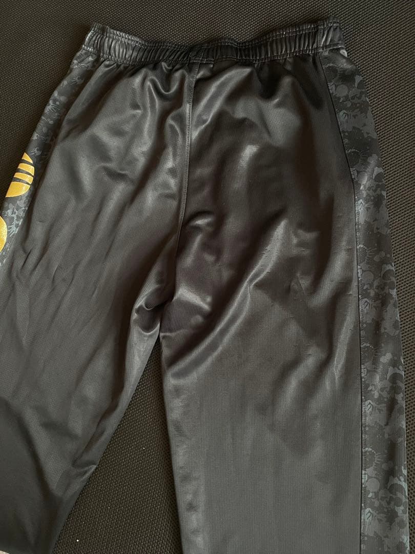 【希少】adidas ジャージ セットアップ 金 黒