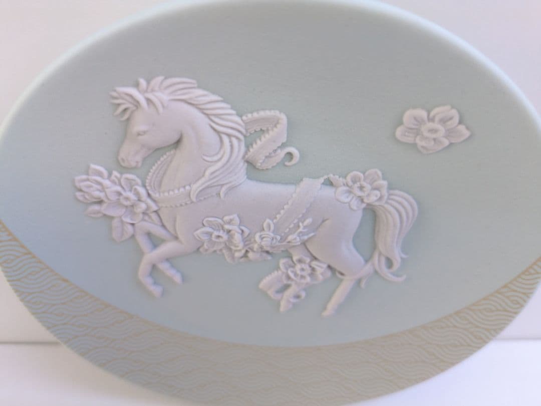 完売品✩ウェッジウッド　ジャスパー　干支トレイ　2026年馬