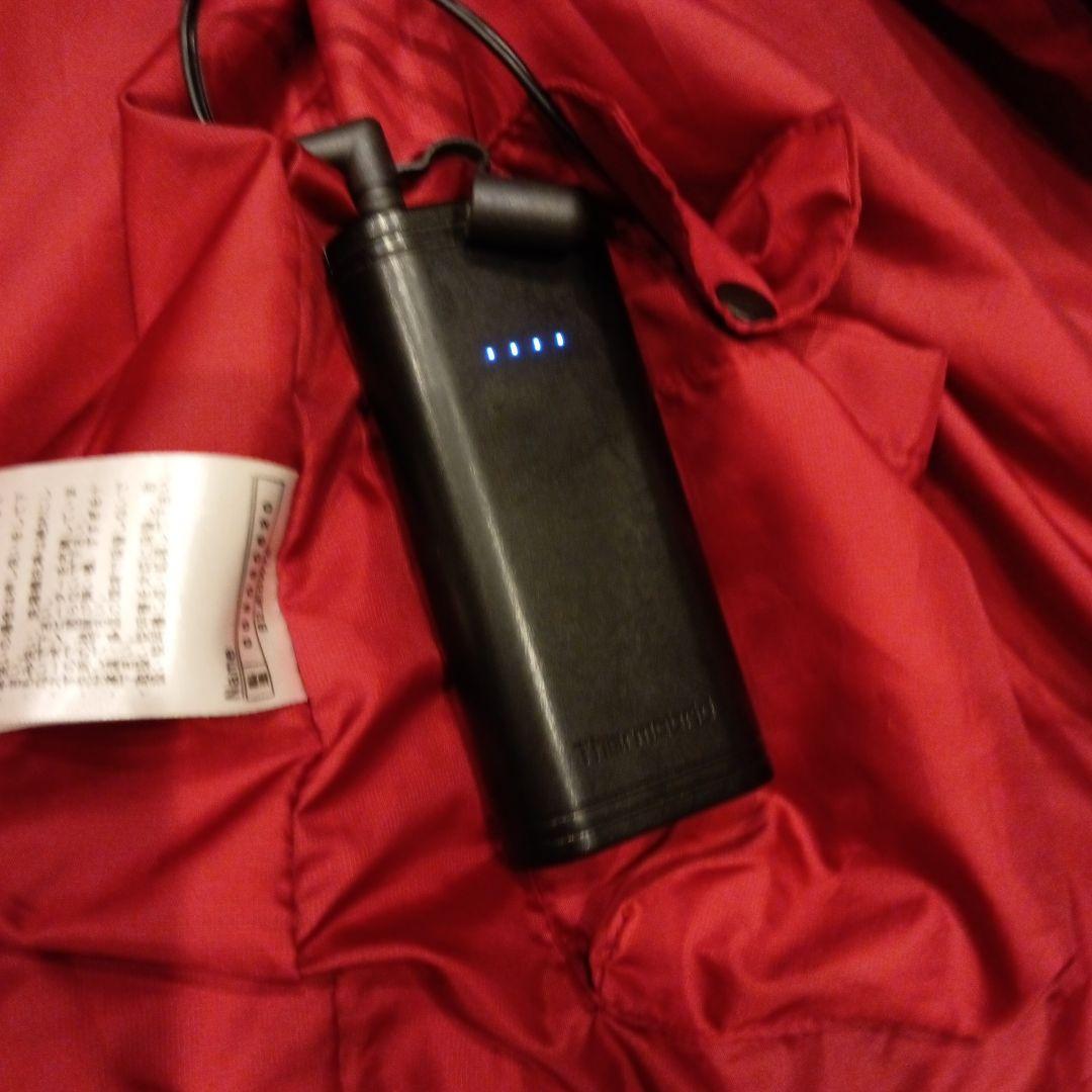 美品ミズノ MIZUNO 中綿入りパデッドベスト ジャケット サーモブリッド　赤