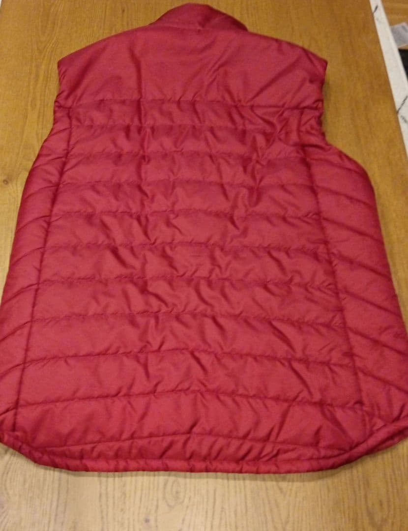 美品ミズノ MIZUNO 中綿入りパデッドベスト ジャケット サーモブリッド　赤