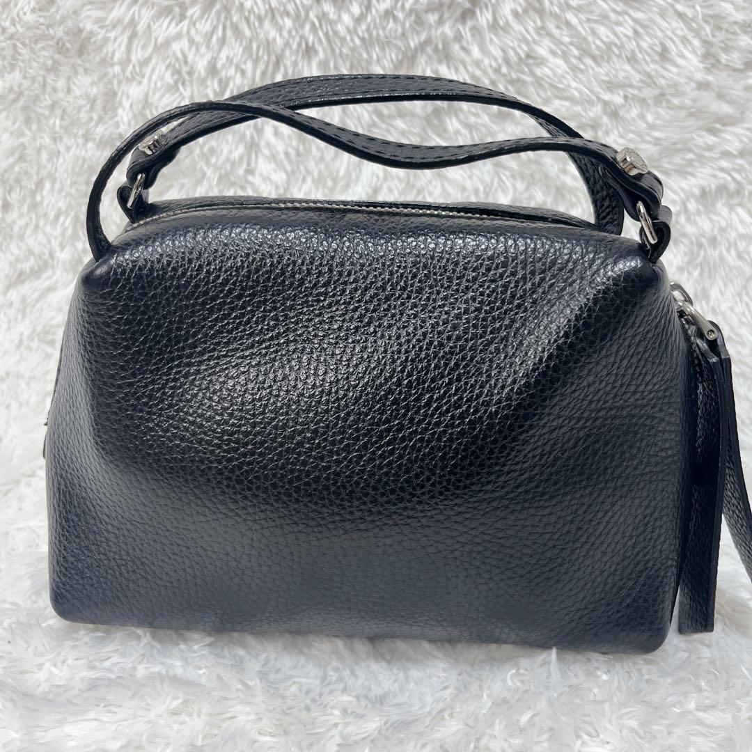 【極美品】GIANNI CHIARINI アリファ S ショルダーバッグ　黒