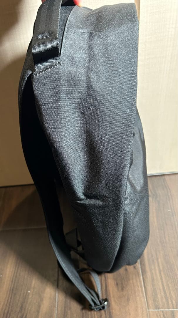 ほぼ新品✨アルパカ メトロバックパック 12ℓ✨おしゃれな最小軽量リュック