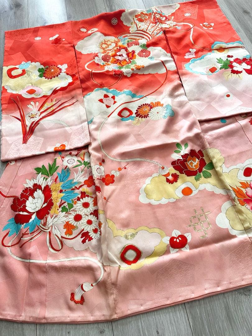 アンティーク 女児 お宮参り 祝い着 赤ピンクぼかし 金彩 金駒刺繍 長襦袢付き