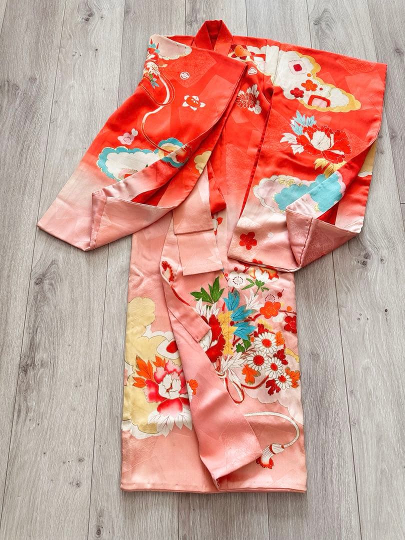 アンティーク 女児 お宮参り 祝い着 赤ピンクぼかし 金彩 金駒刺繍 長襦袢付き