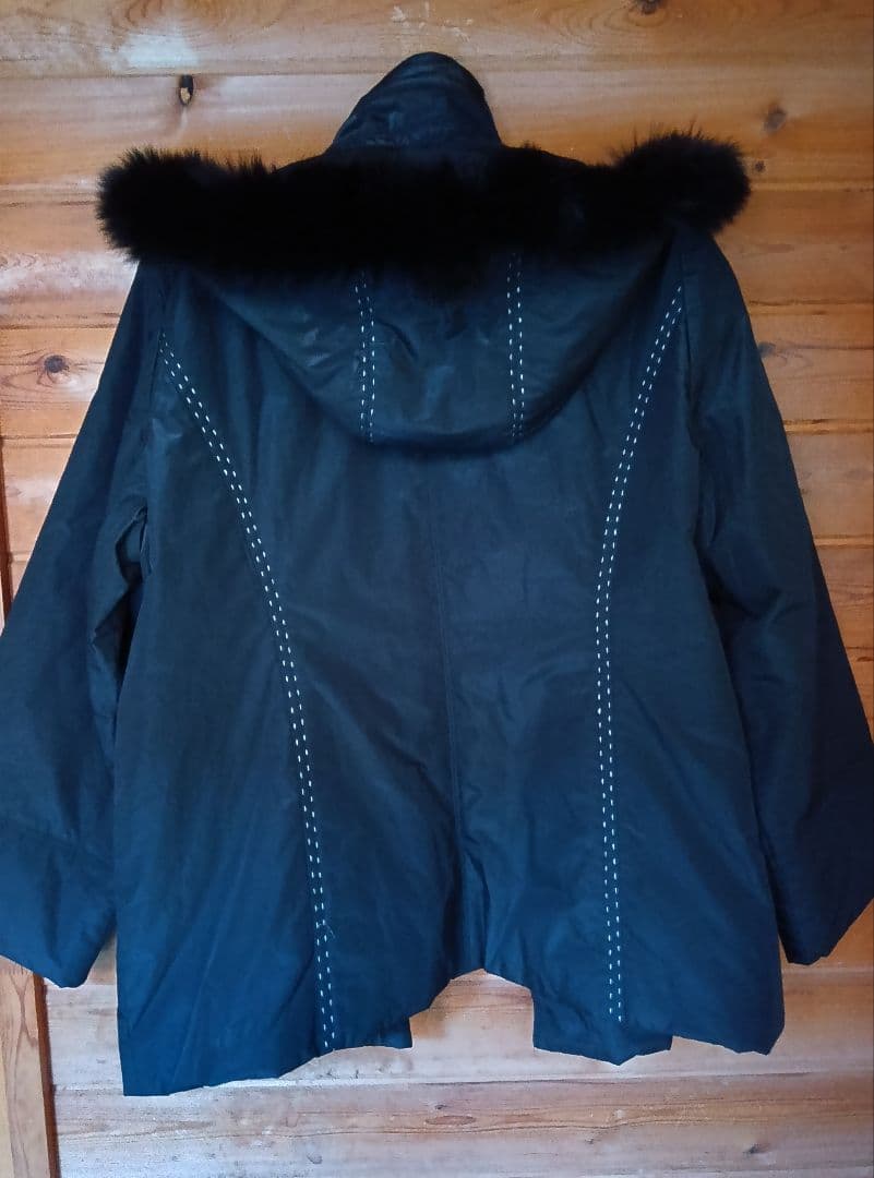 未使用　レリアン　ファー付きブラックコート　ジャケット