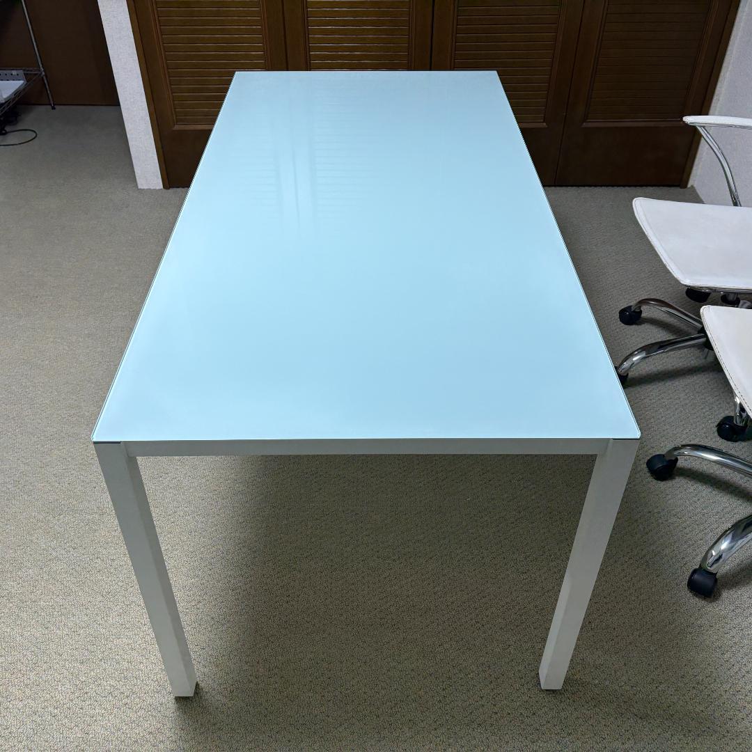 ガラス天板テーブル 150cm幅 奥行75cm ダイニングテーブル　白