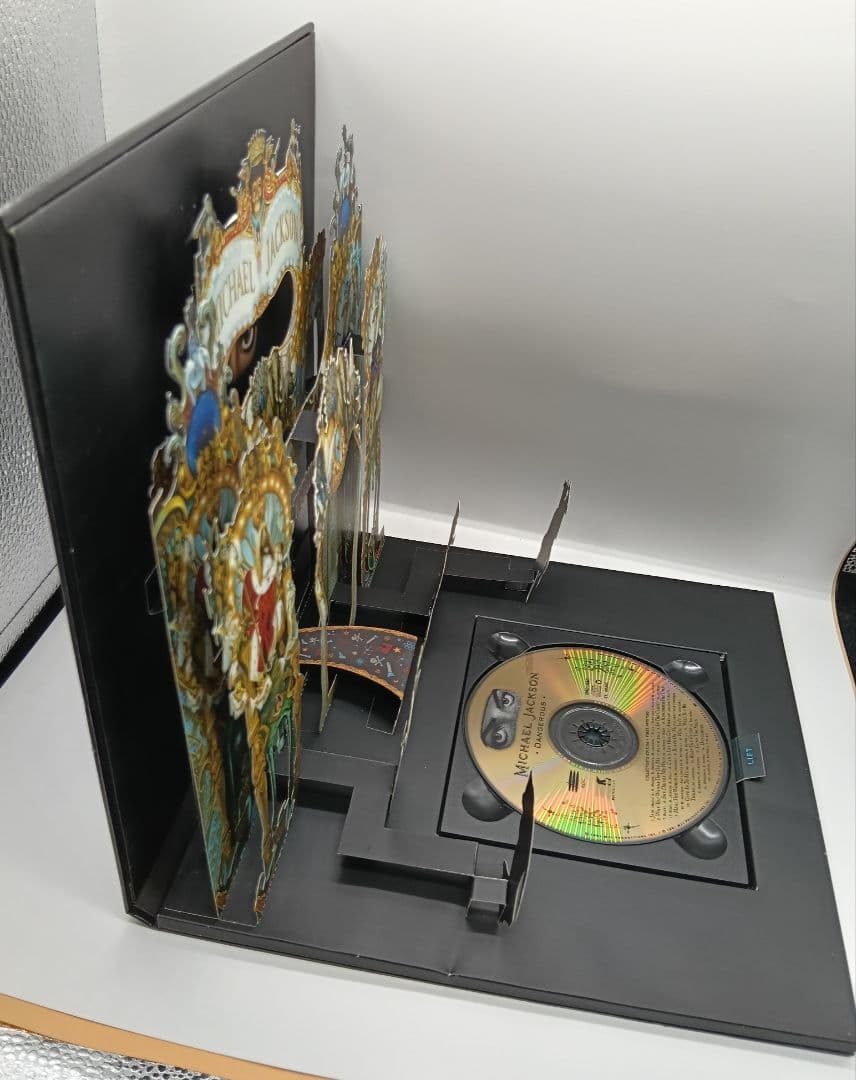 マイケル・ジャクソン \"DANGEROUS\"コレクターエディション 限定生産盤