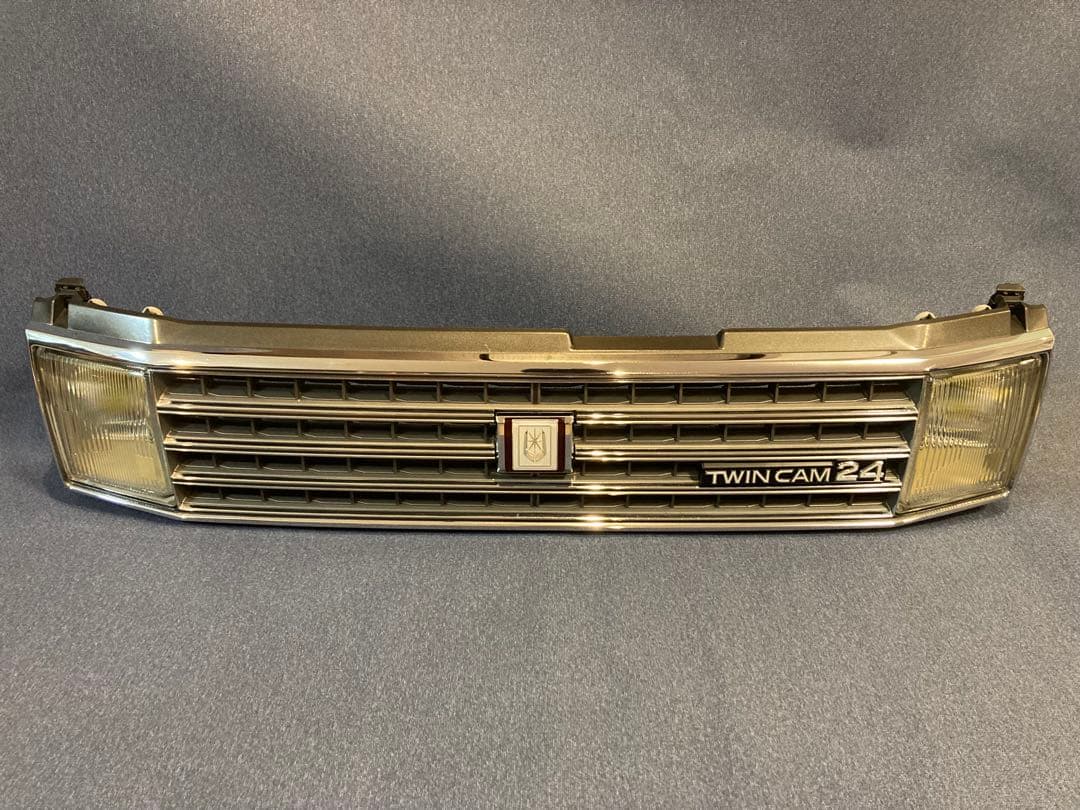 トヨタ　マーク2 GX71 純正フロントグリル　美品