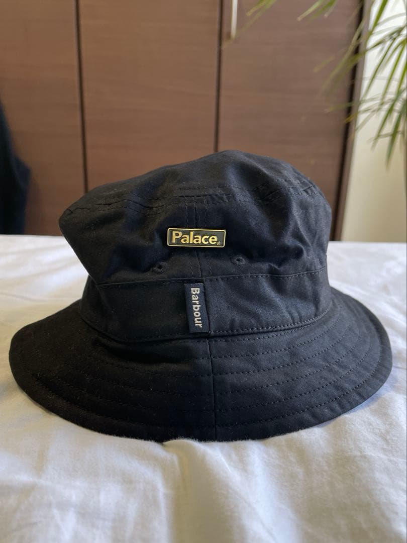 palace × barbour sports hat black