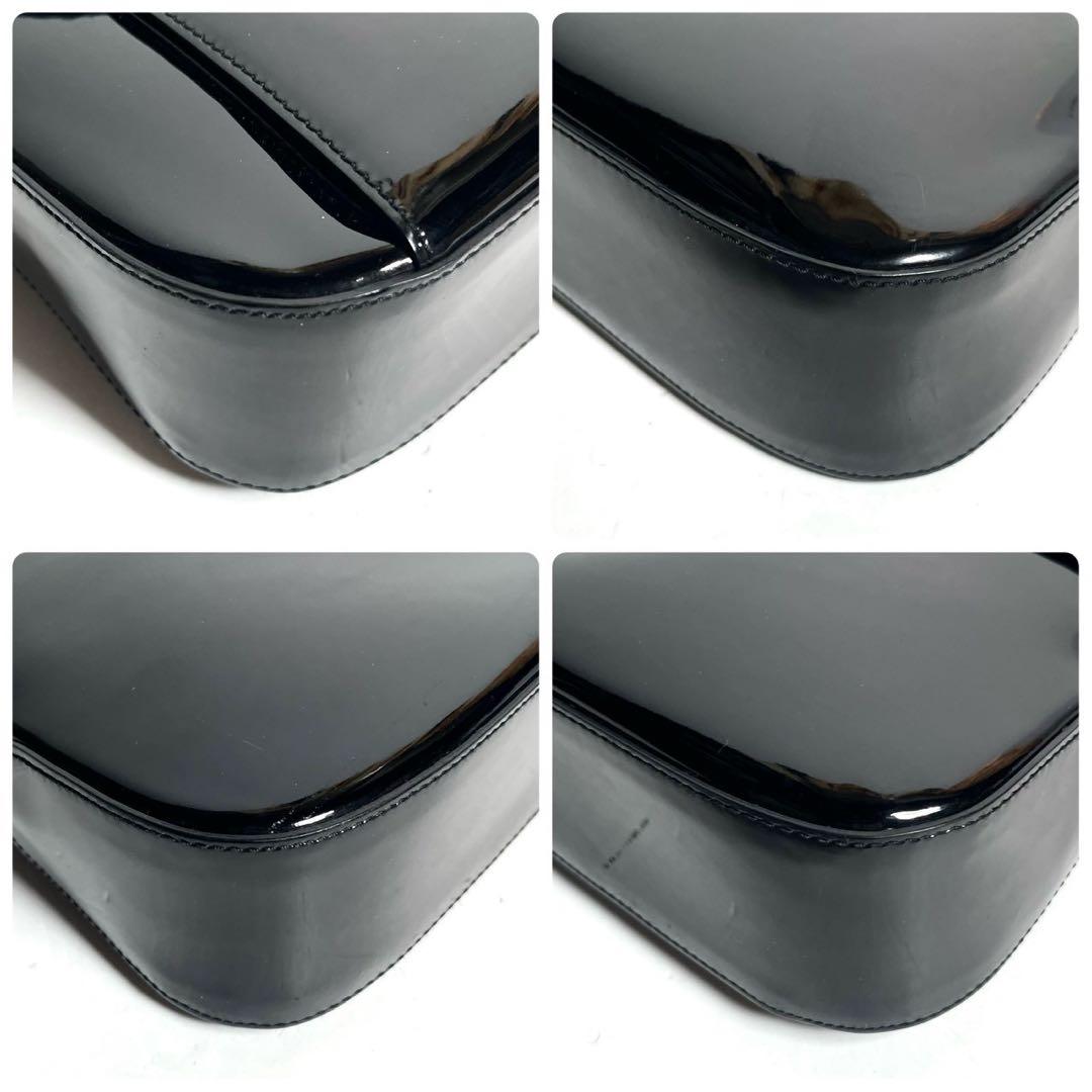 【極美品✨】フェラガモ ガンチーニ ホーボバッグ ワンショルダー レザー 黒