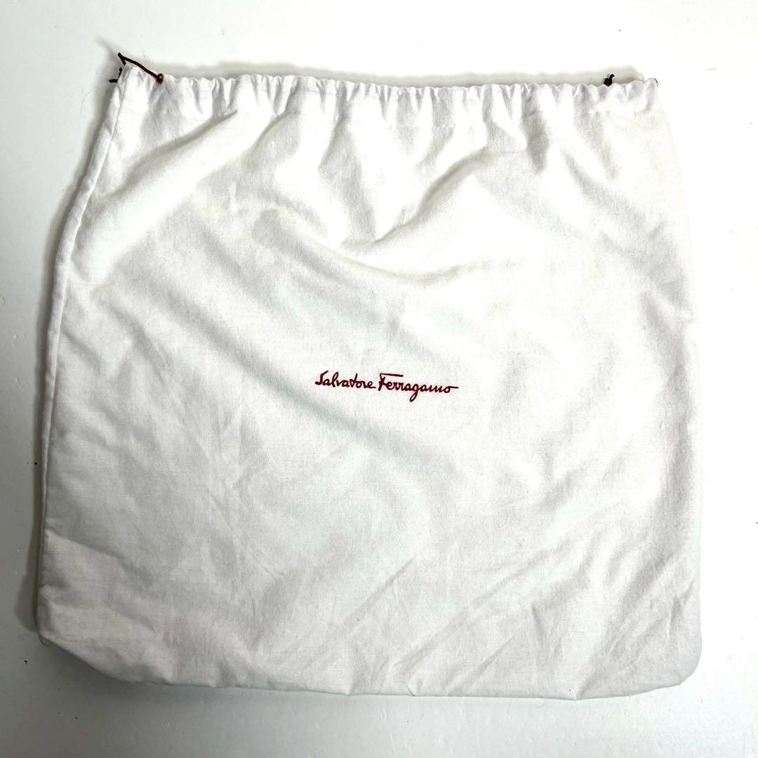 【極美品✨】フェラガモ ガンチーニ ホーボバッグ ワンショルダー レザー 黒