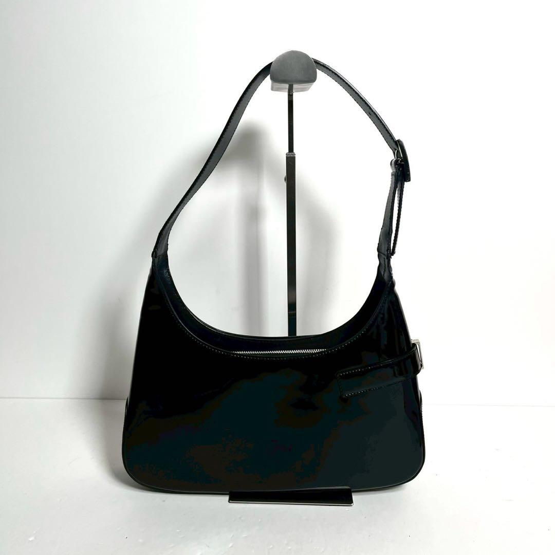 【極美品✨】フェラガモ ガンチーニ ホーボバッグ ワンショルダー レザー 黒