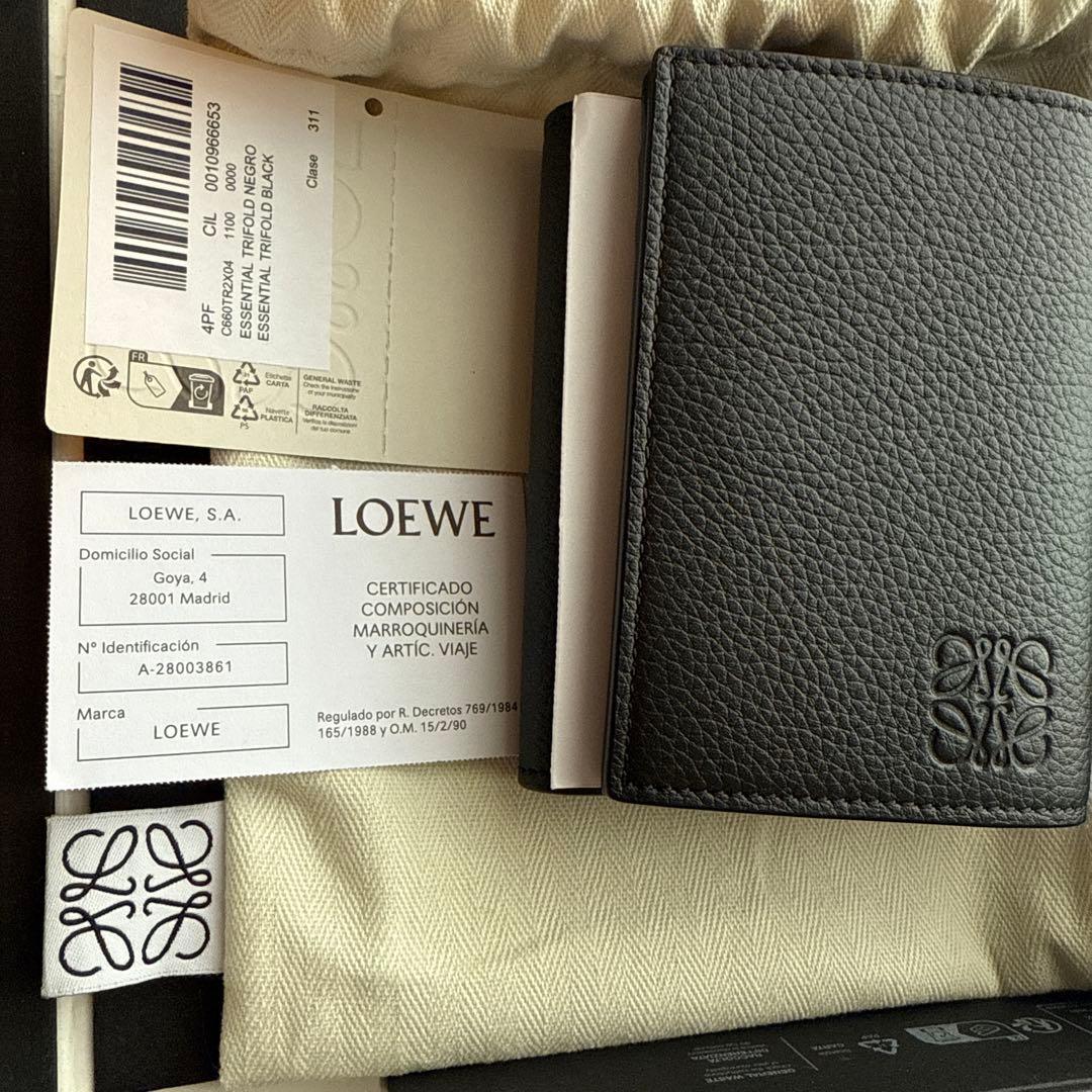 【新品未使用】LOEWE ブラックレザー 三つ折り財布_保証書あり