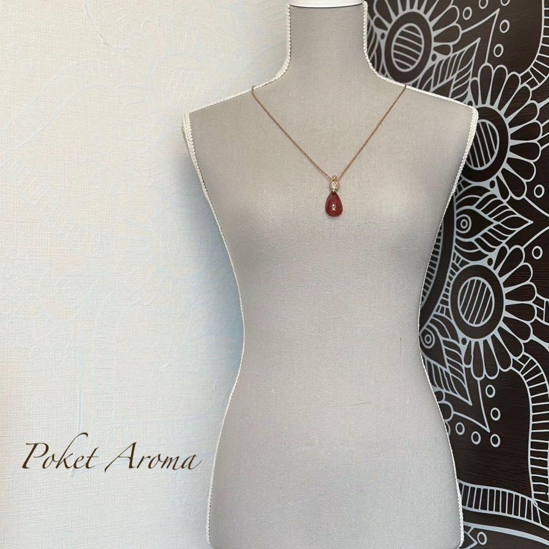 『紅景』アンデシンドロップと水晶のマクラメペンダントネックレス