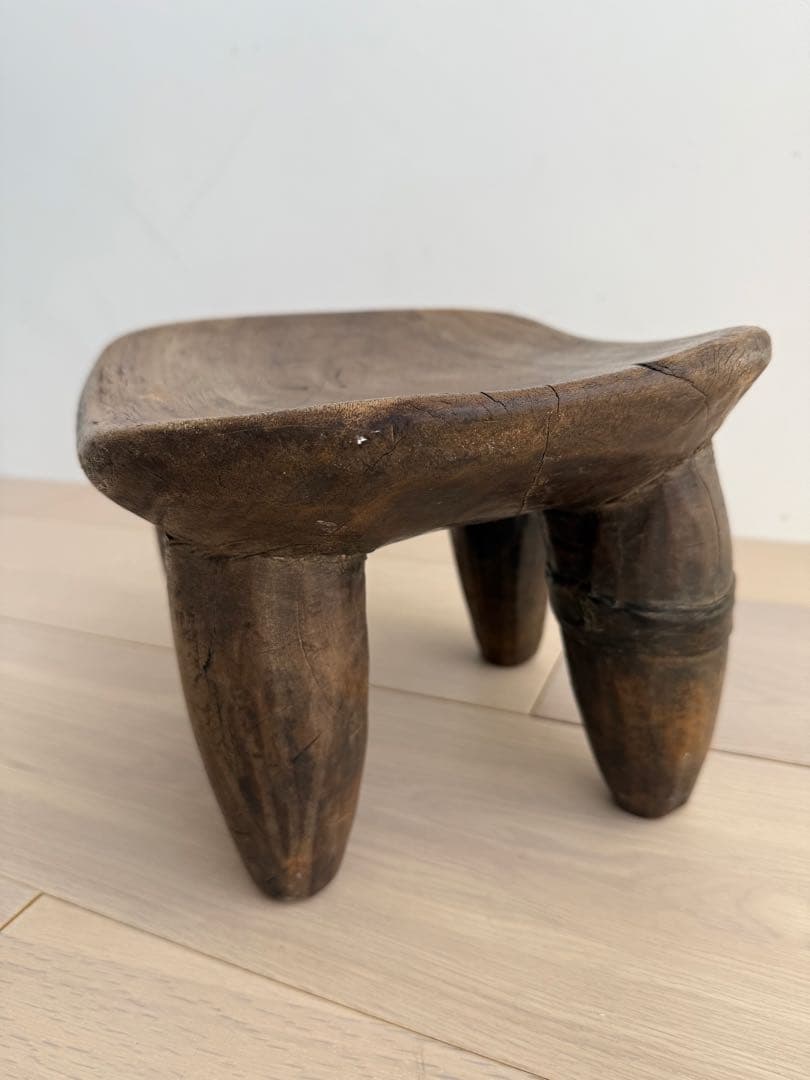 じ*ん様 ライトイヤーズ　アフリカ　スツール　LIGHTYEARS TUTSI