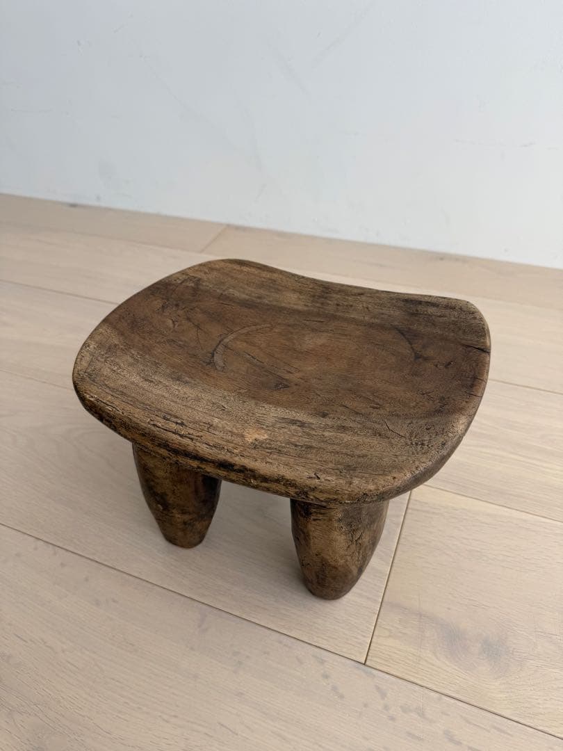 じ*ん様 ライトイヤーズ　アフリカ　スツール　LIGHTYEARS TUTSI