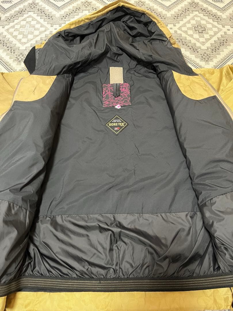 APE レディース　マウンテンパーカー