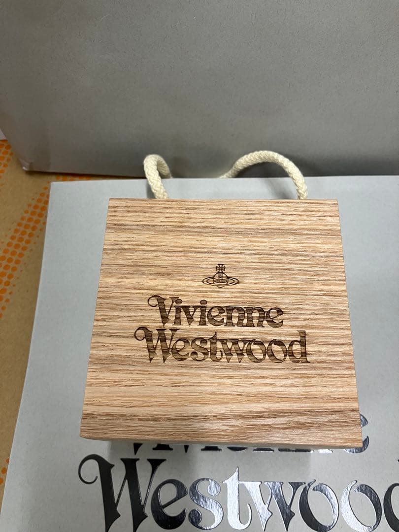 限定 Vivienne Westwood Giant Orb Lighter