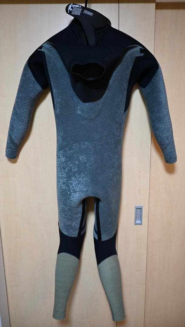 O'NEILL セミドライスーツ　 バックジップ　オール３ミリ