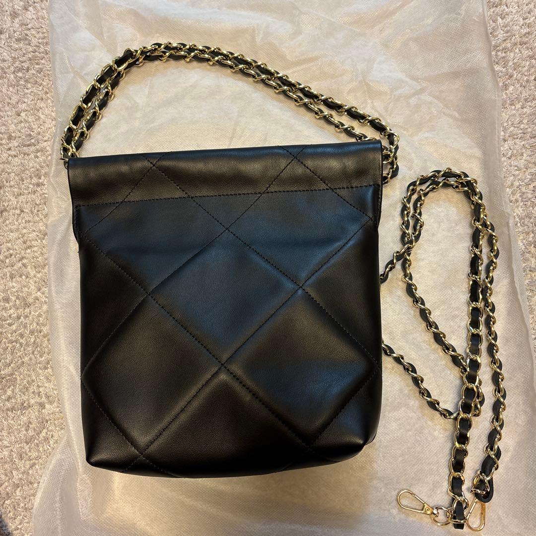 【AULENTTV/オウレンティ】QUILTING バッグ