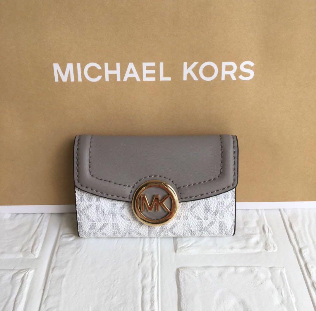 新品 マイケルコース MICHEAL KORS グレーホワイト キーケース