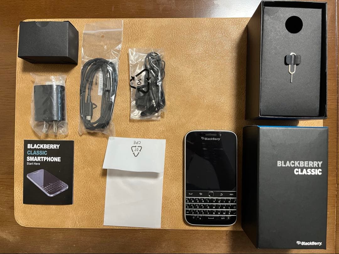 BlackBerry Classic SQC100-1 SIMフリー