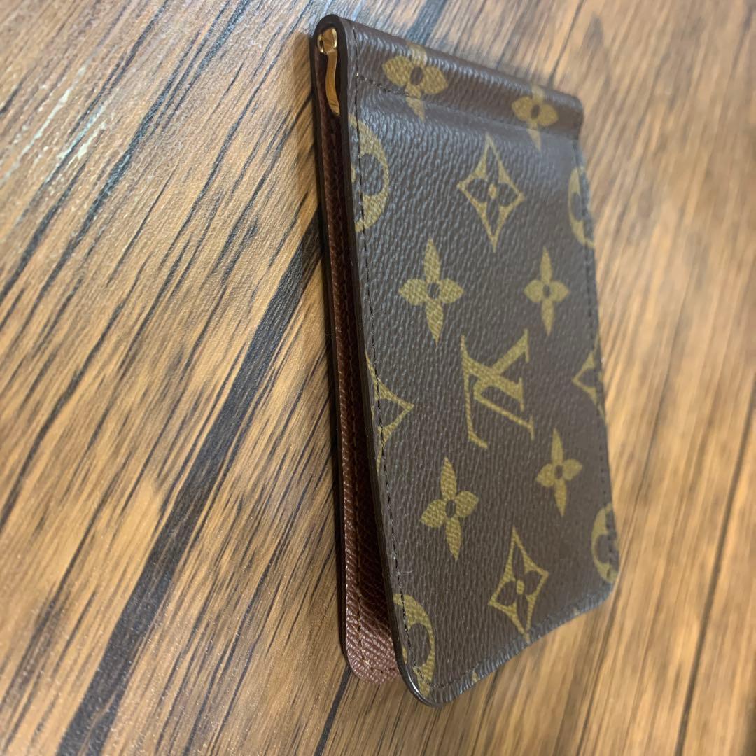 ほぼ新品、未使用　Louis Vuitton モノグラム マネークリップ