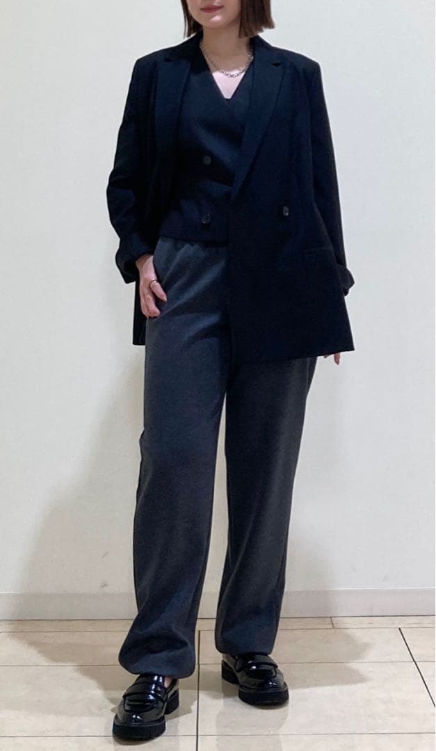 2025FW 新作 現行品 ベスト ブラック