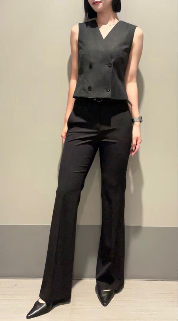 2025FW 新作 現行品 ベスト ブラック