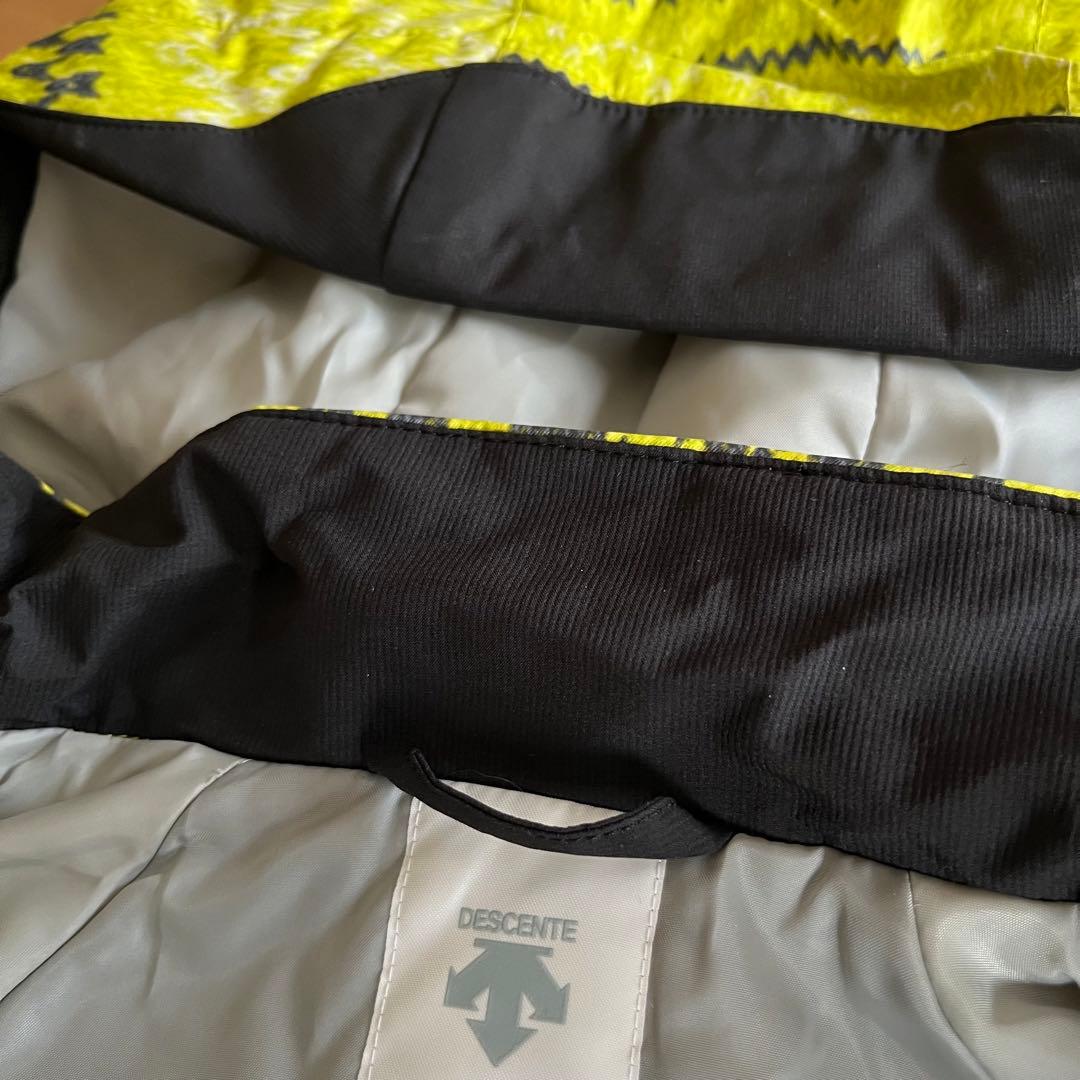 極美品【DESCENTE/デザント】子ども用スキーウェアセット　雪遊び　スノボ