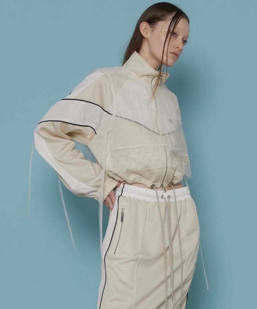 メゾンスペシャル　クロップドトラックジャケット　ホワイト