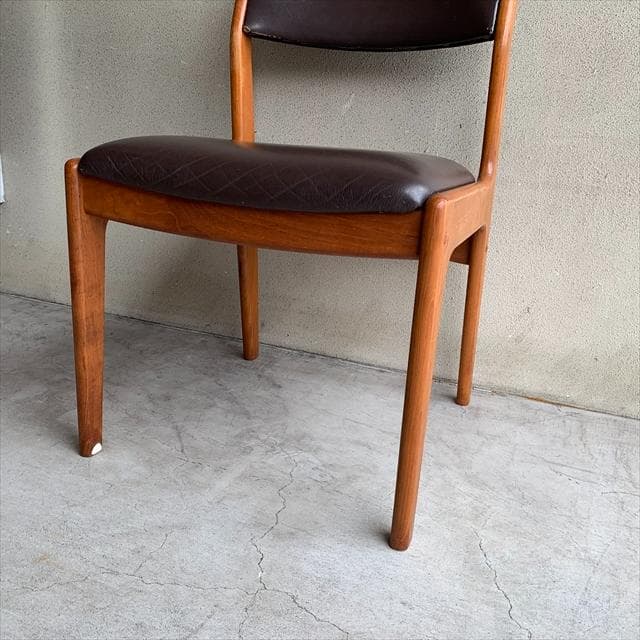 デンマークd-scanのヴィンテージチークフレームダイニングチェア